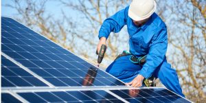 Installation Maintenance Panneaux Solaires Photovoltaïques à Saint-Martin-d'Entraunes